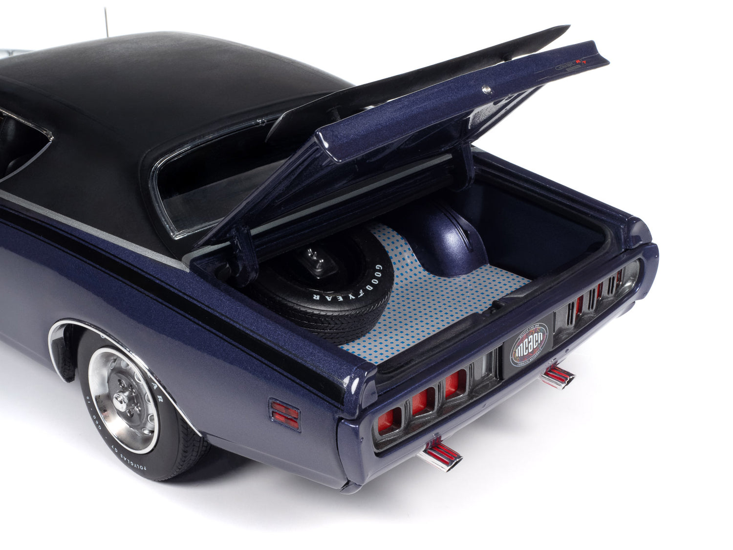 American Muscle 1971 Dodge Charger R/T MCACN 1:18 Scale Diecast