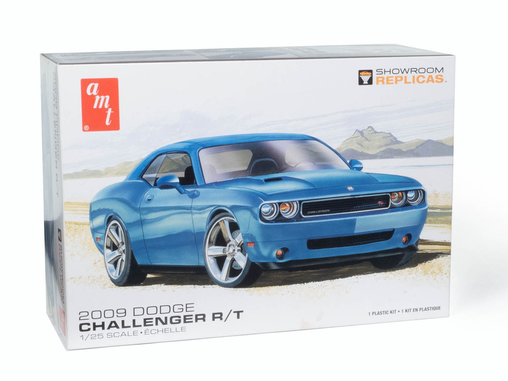 AMT 2009 Dodge Challenger R-T 1:25 Scale Model Kit