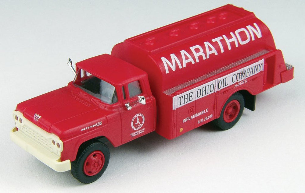 Classic Metal Works 1960 Ford Tank Truck Marathon Oil 1:87 HO Scale