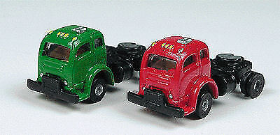 Classic Metal Works 1953 White 3000 Tractor Red/Grey (2-Pack) 1:160 N Scale