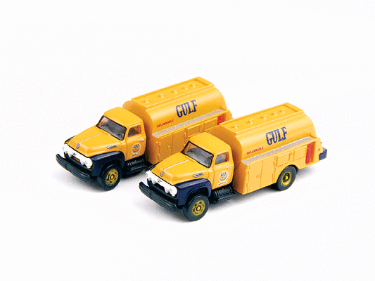 Classic Metal Works 1954 Ford F700 Tank Truck Gulf Oil Co. (2-Pack) 1:160 N Scale