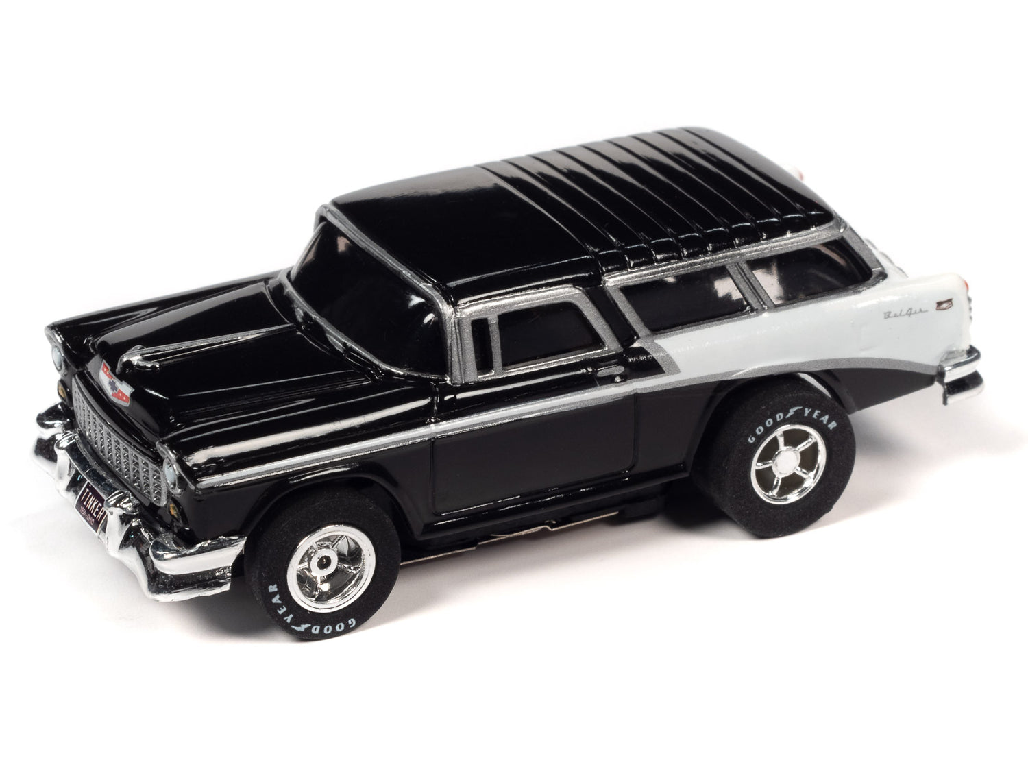 Auto World Xtraction 1955 Chevy Nomad (Black/White) HO Slot Car