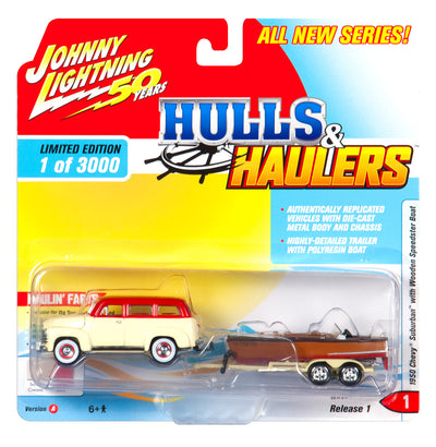 Johnny Lightning 1950 Chevy Suburban (Bombay Ivory & Red) w/Vintage Speedster Wood Boat 1:64 Scale Diecast