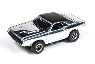 Auto World Xtraction R12 1970 Dodge Challenger Chrome HO Scale Slot Car