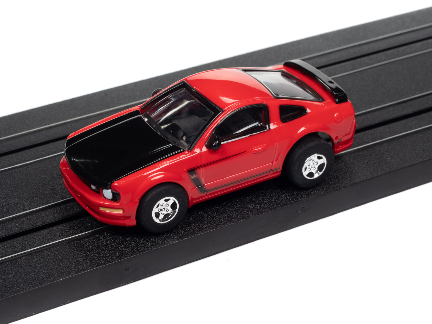 Auto World Super III 2005 Ford Mustang GT (Red) HO Scale Slot Car