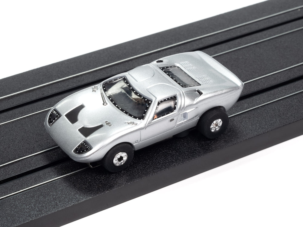 Auto World Thunderjet 1966 Ford GT40 (Orion Silver) HO Scale Slot Car