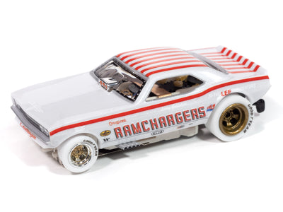 Auto World 4Gear 1970 Dodge Challenger Ramcharger (iWheels) HO Scale Slot Car